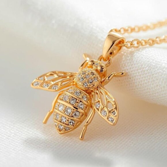 14k Gold Plated Honey Bee Pendant: Cubic Zirconia Charm - Picture 1 of 2